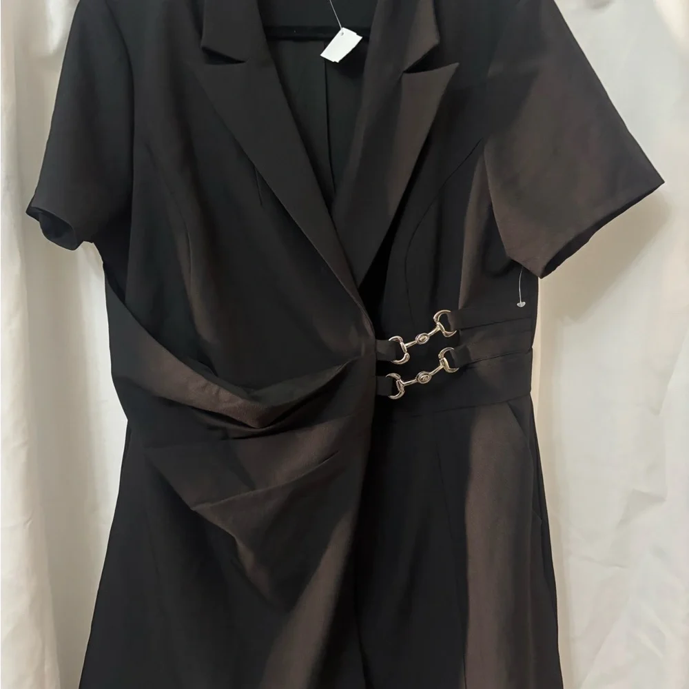 Fashion Nova sleek black